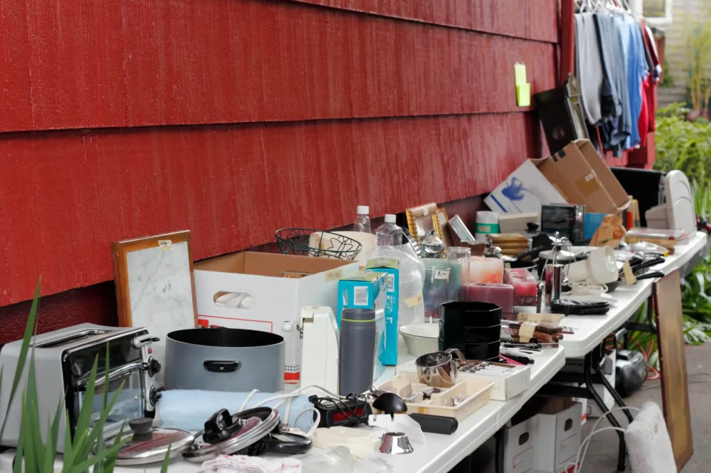 Charlotte Movers Tips for a Moving Sale