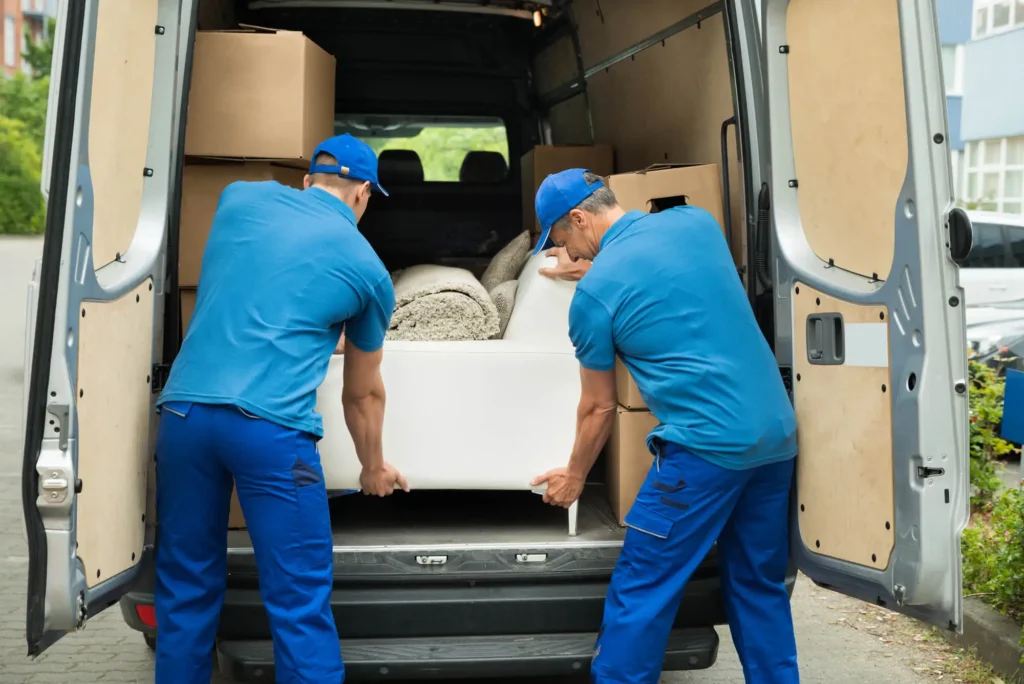 How Long Do Chesterfield MO Movers Take to Load a Moving Truck