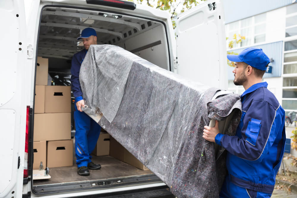 Loading your furniture with pickup and delivery services