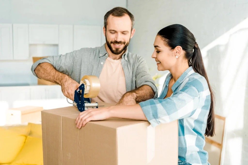 Movers and Packers in Chesterfield MO Checklist for Couples Moving Together