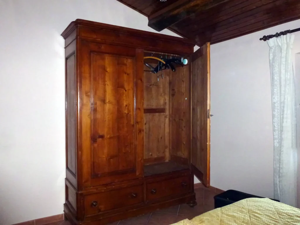 Plano Moving Companies Explain How to Move a Wardrobe