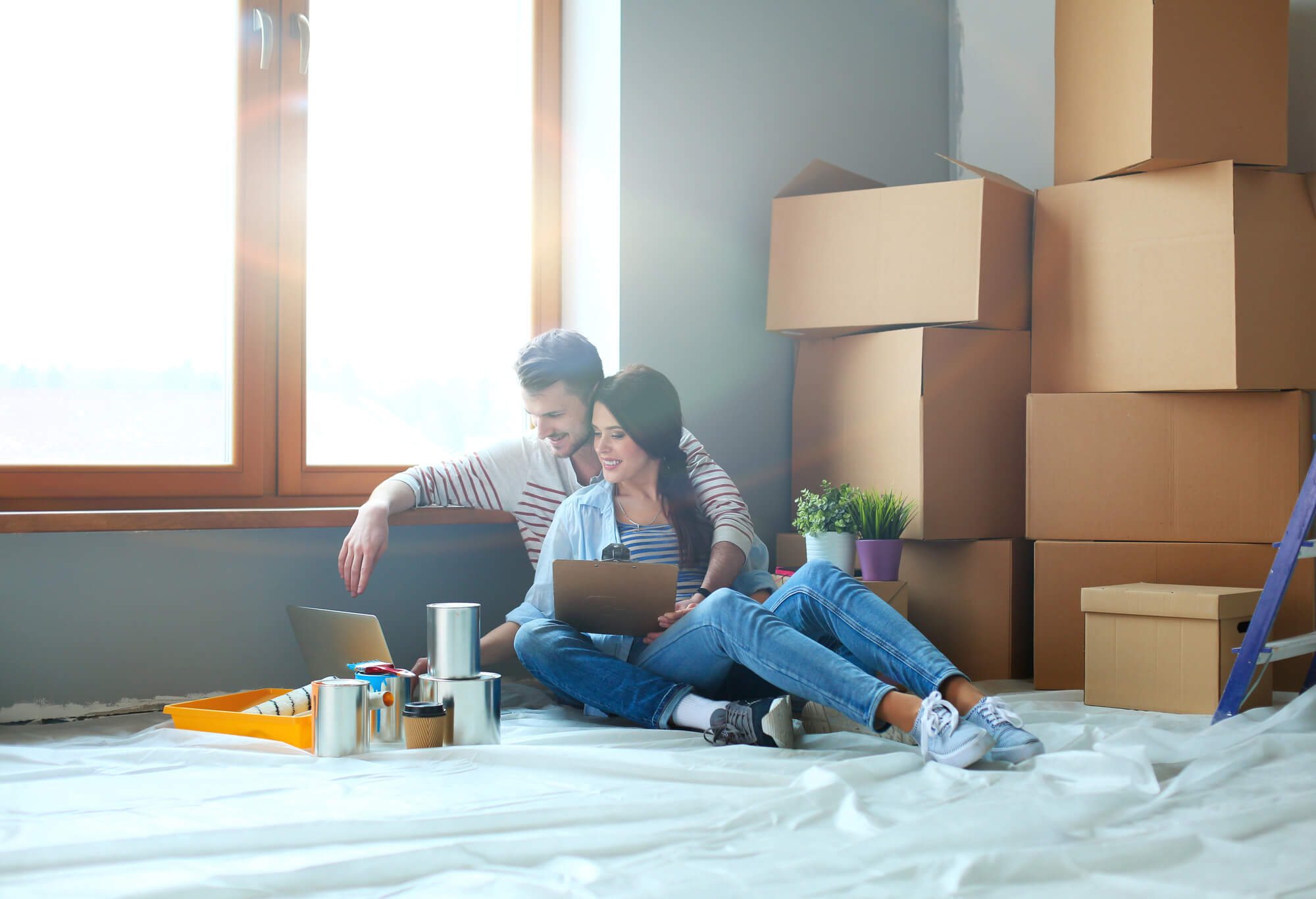 a-couple-needing-to-hire-an-Oklahoma-City-Moving-Company