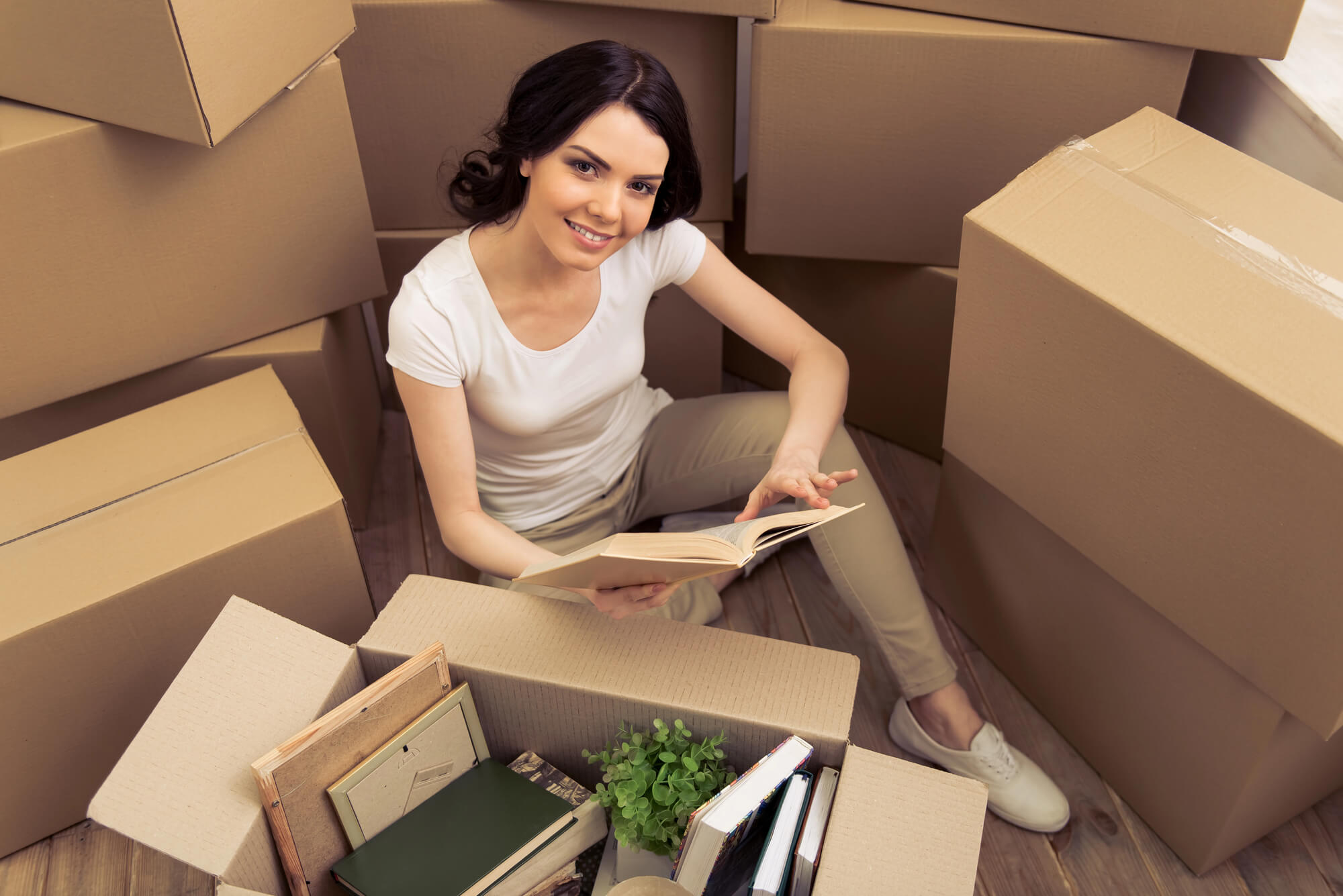 college-kid-needing-help-from-an-Auburn-Moving-Company