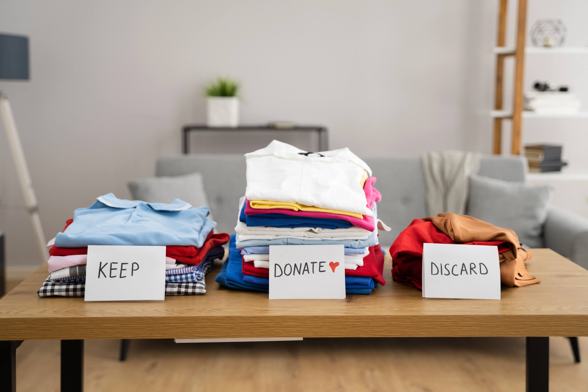 decluttering-before-calling-the-best-Movers-in-Somerset-NJ