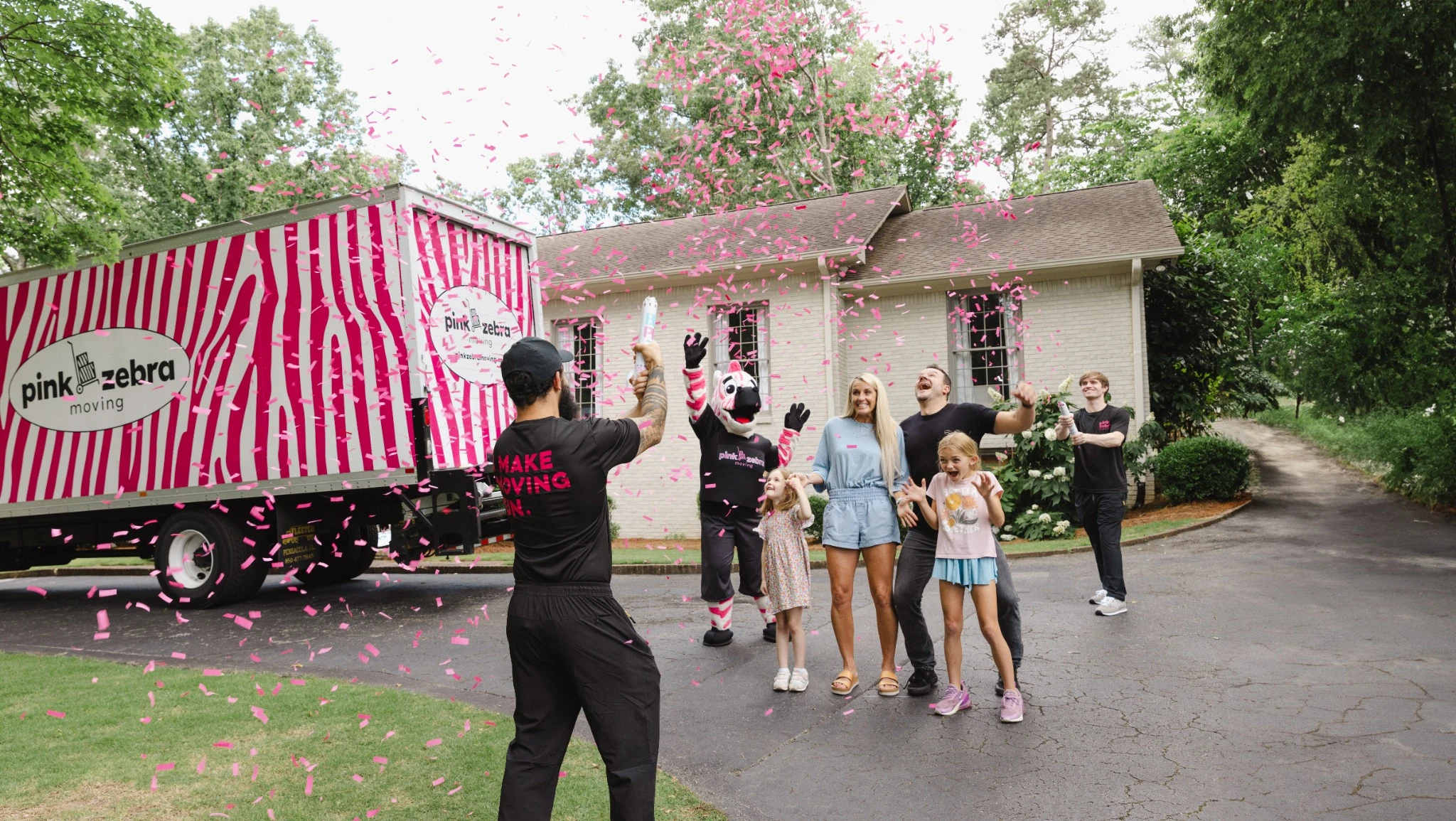 movers-in-nashville-tn-family-moving-celebration