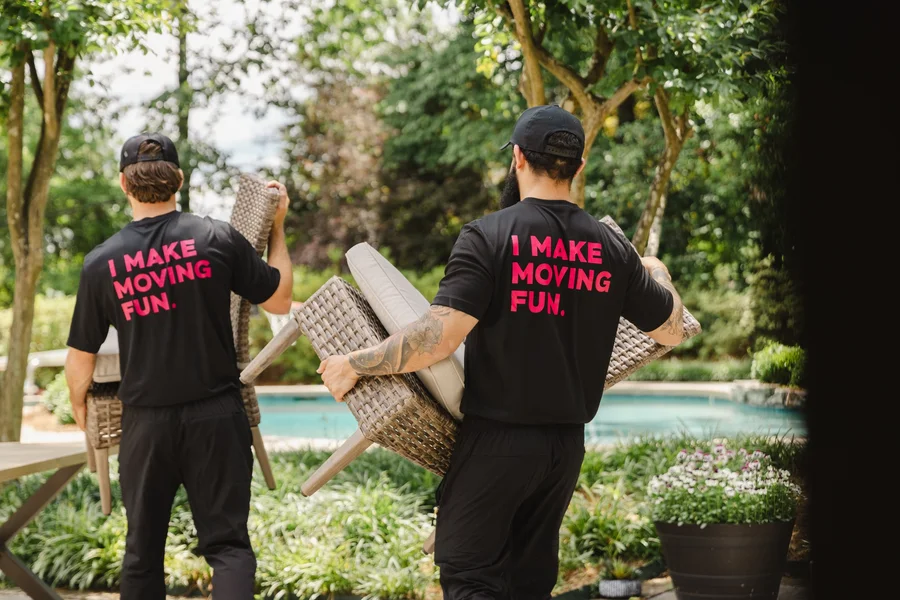somerset-nj-movers-carrying-outdoor-patio-furniture